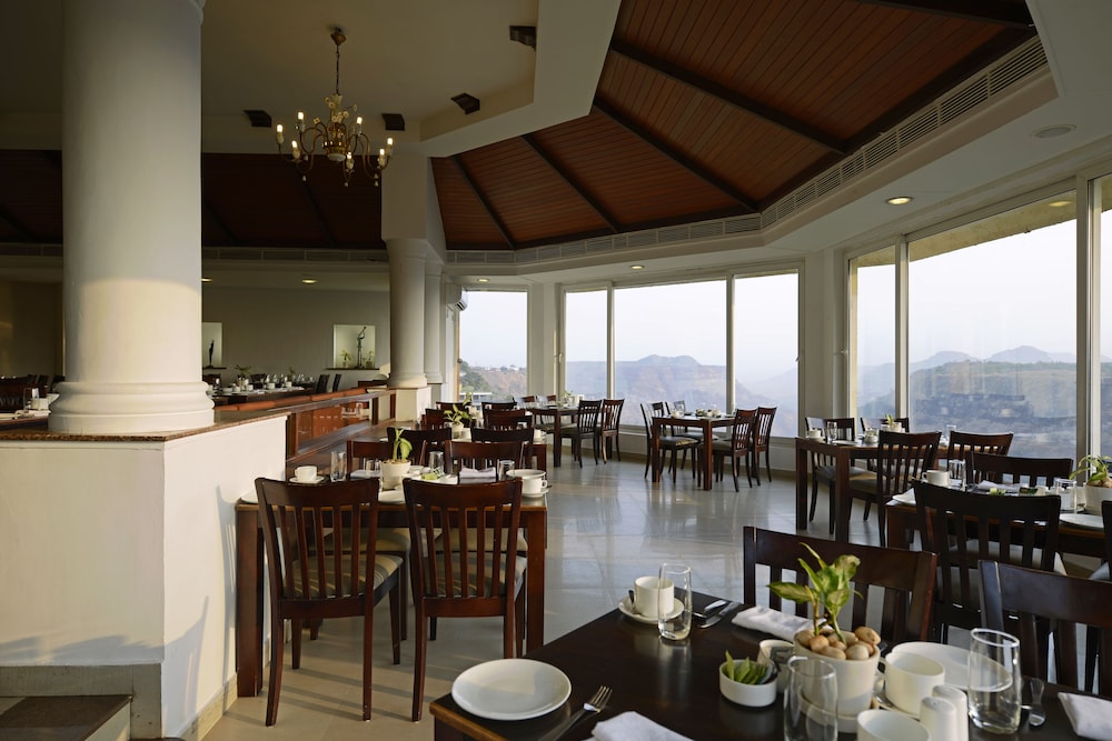 Athiva Resort & Spa Khandala 36/48