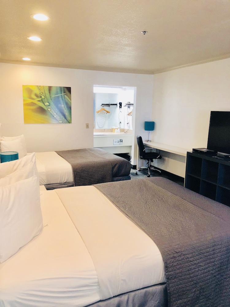 BridgePoint Inn Daly City 26/39