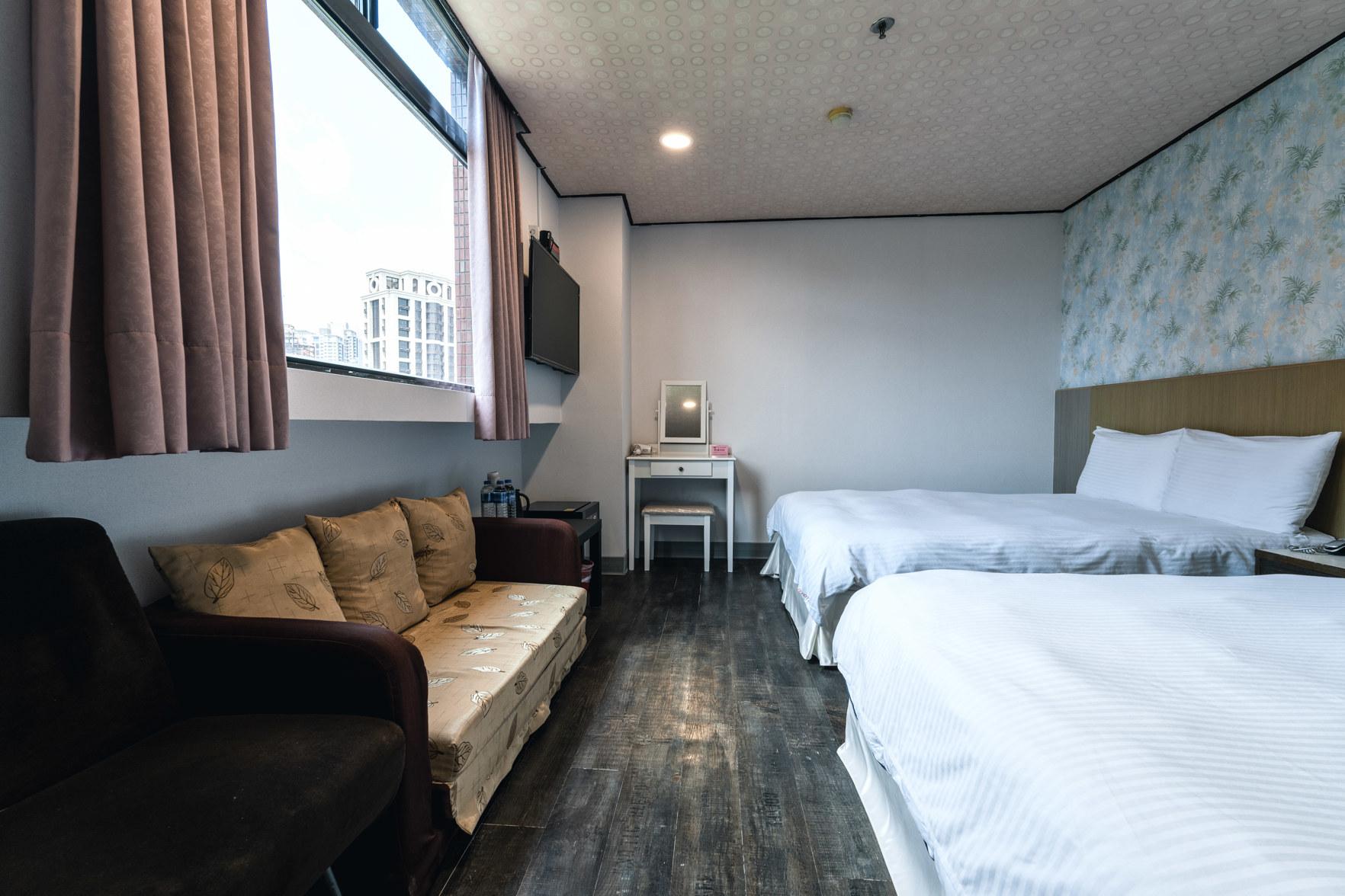 Cozy, Quadruple, 2 Queen Beds