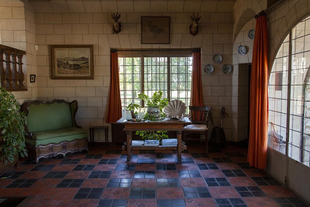 Manoir De Beaumarchais 19/34