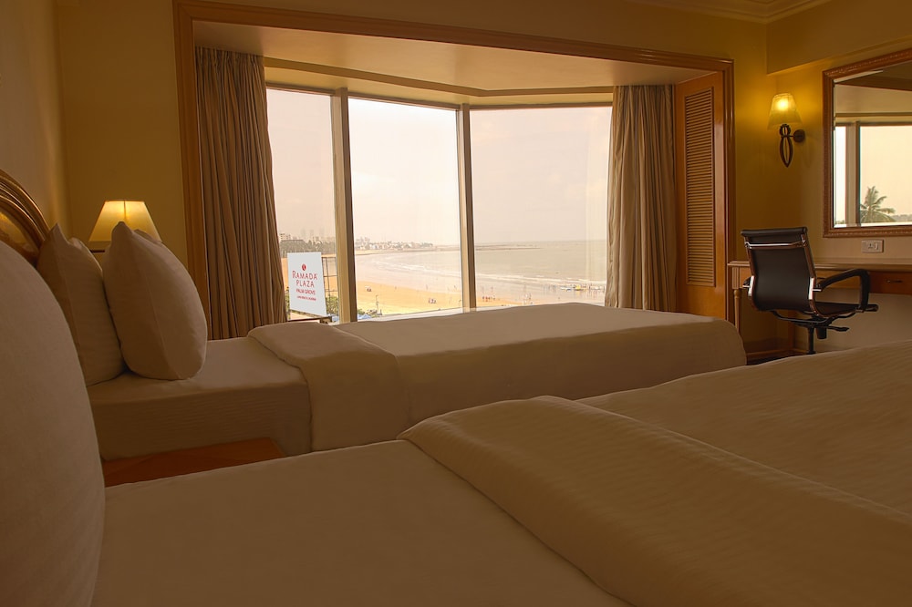 Ramada Plaza Palm Grove 14/54