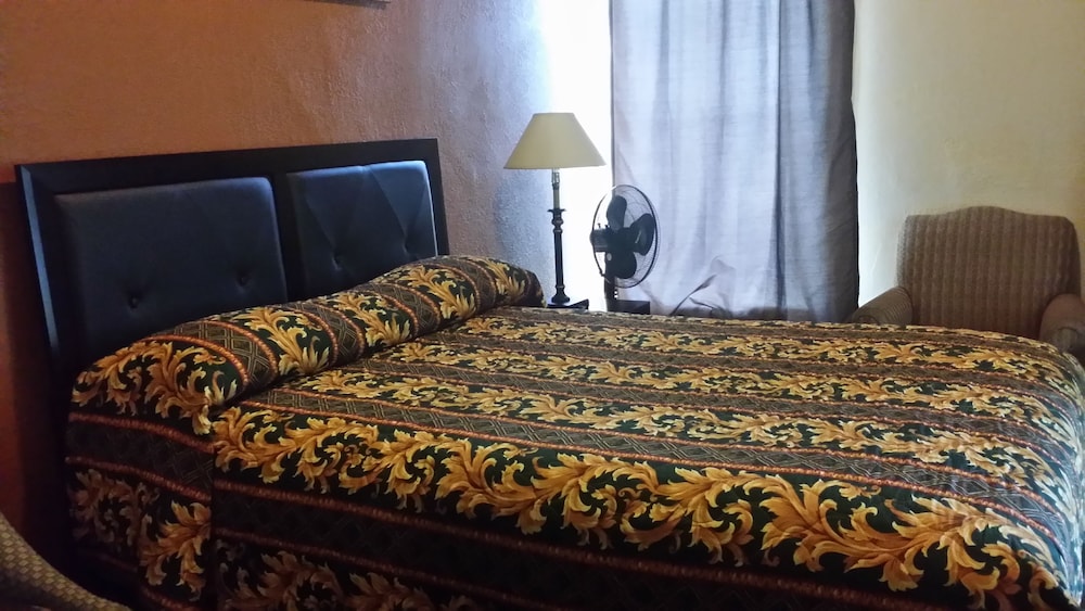 El Capitan Hotel 8/30