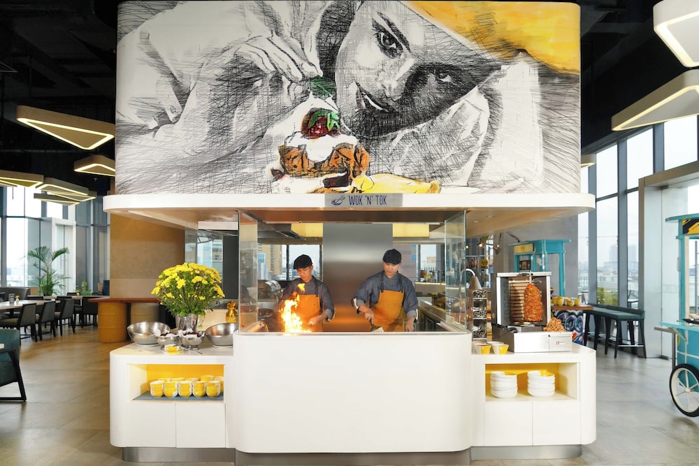 Yello Hotel Harmoni Jakarta 48/64