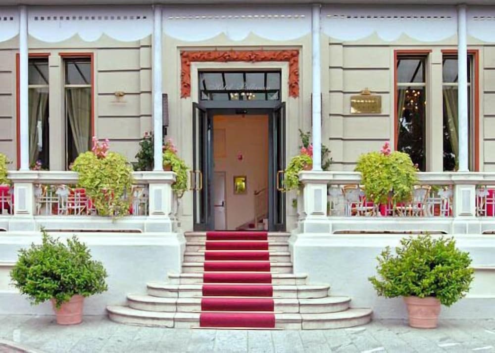 Hotel Pallanza 4/50