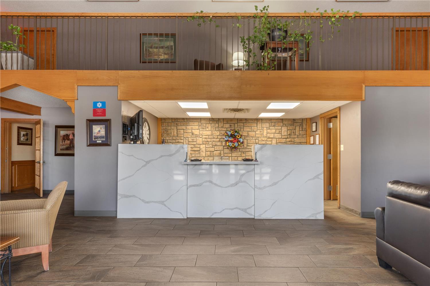 Surestay Plus Hotel By Best Western Poteau 5/36