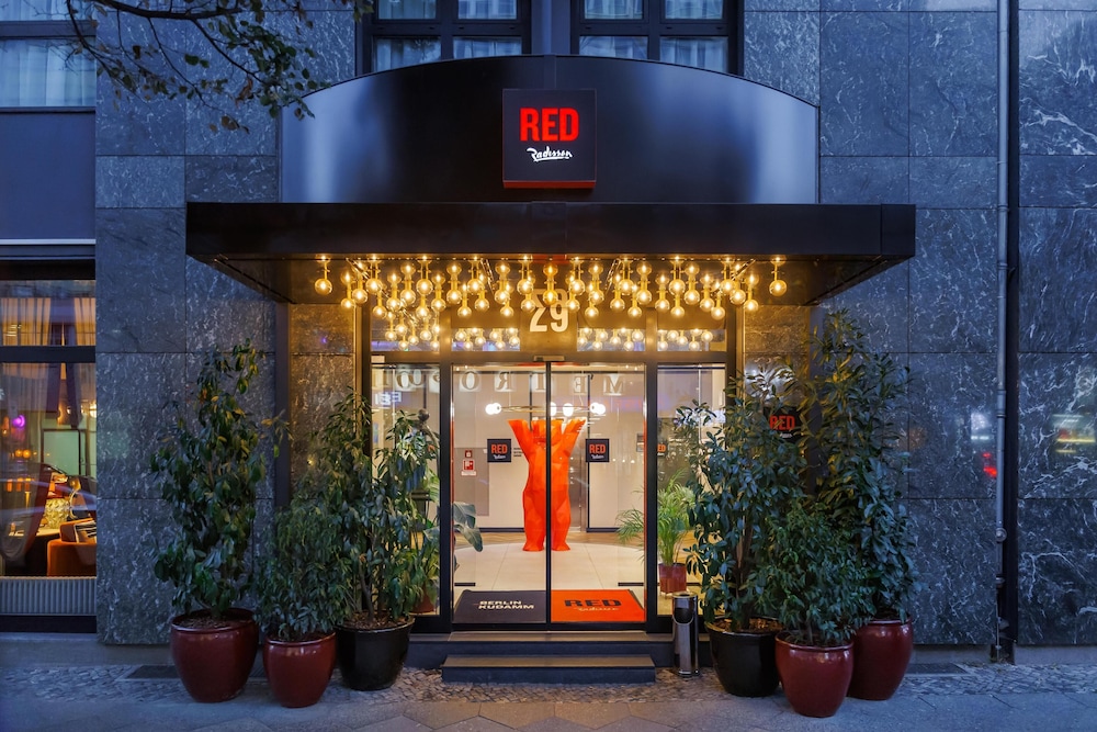 Radisson RED Berlin Kudamm 3/66