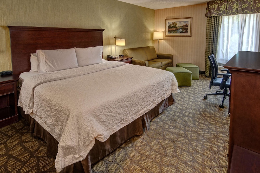 Hampton Inn Rocky Mount 12/53