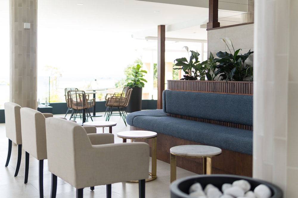 Cara Hotels Trinidad 24/44