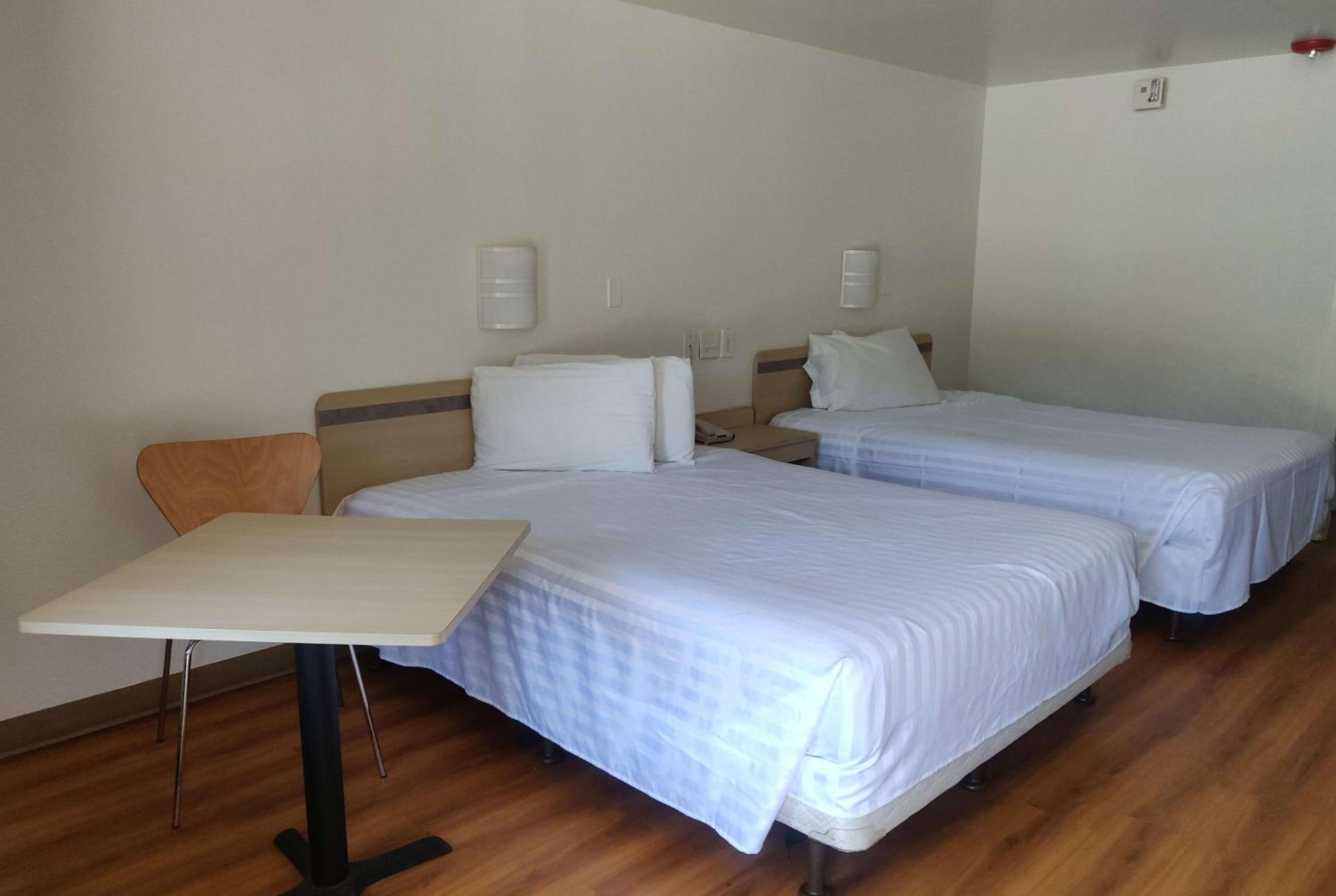 Travelodge by Wyndham Fayetteville 10/24