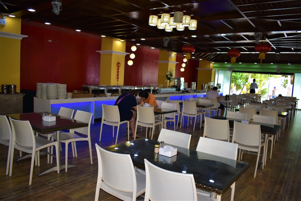 Golden Phoenix Hotel Boracay 32/50