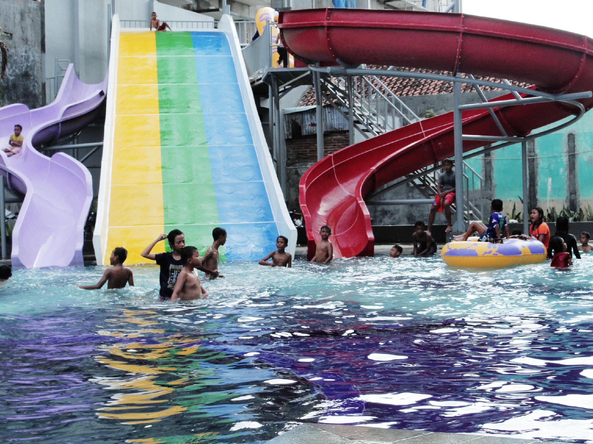 Grand Aquarium Hotel Pangandaran 30/35