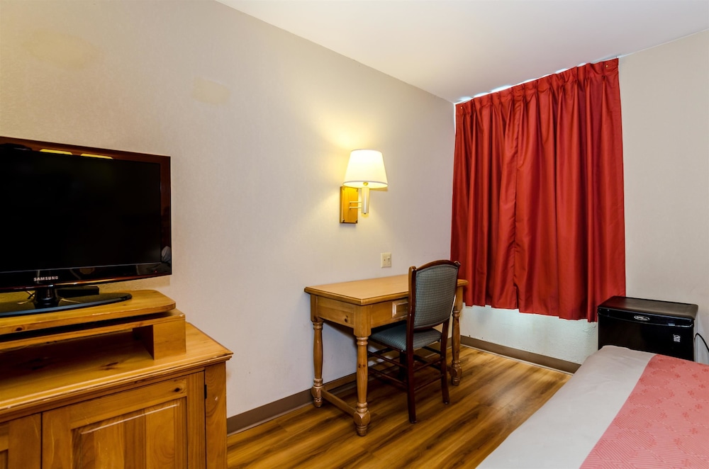 Baymont by Wyndham Newark/Wilmington 35/53