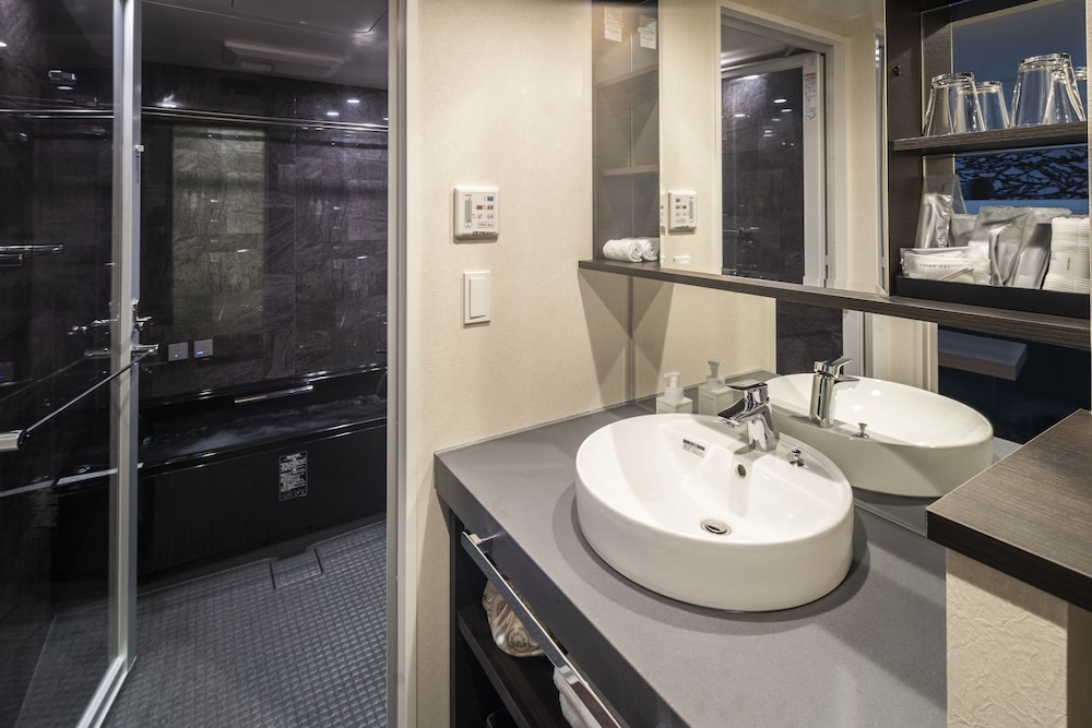 RESI STAY Mayu Grace Hotel 44/48