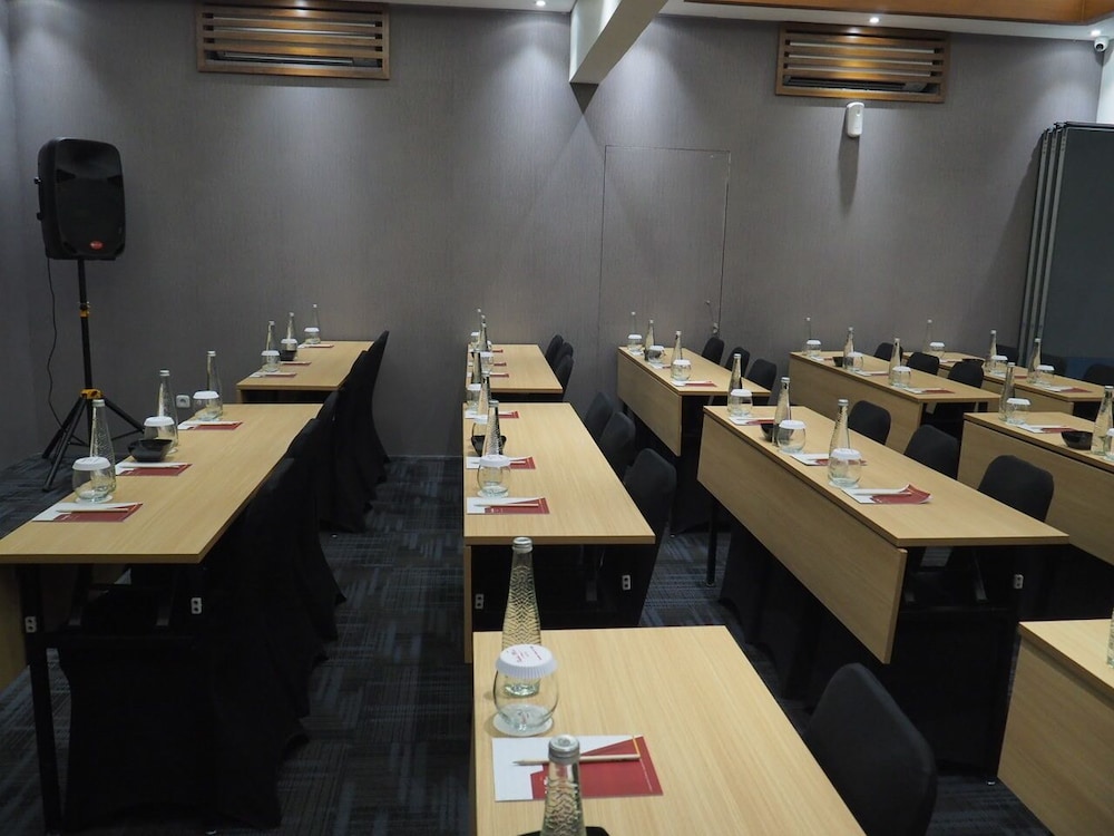 Paku Mas Hotel 28/41