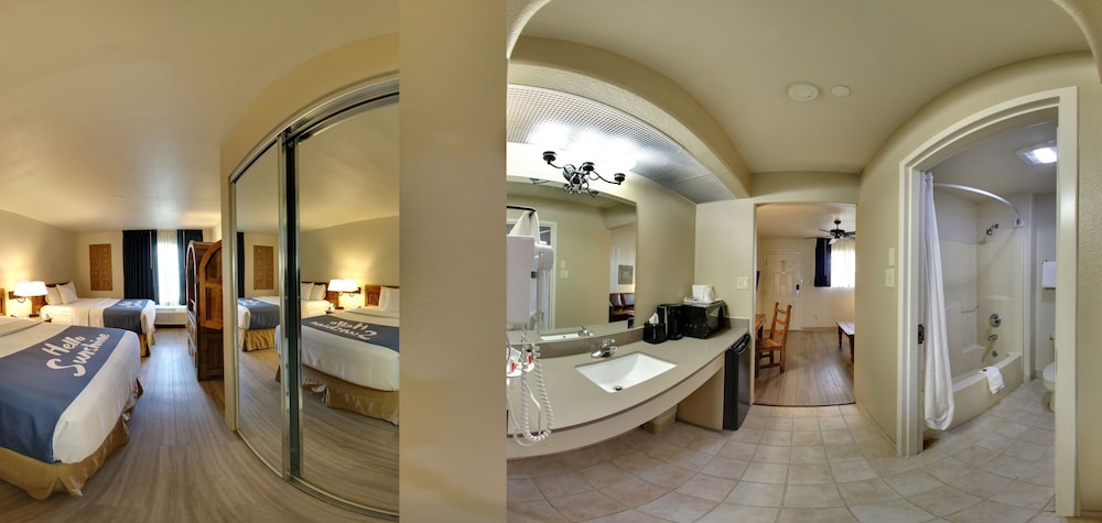 Days Inn Suites Llano 31/36