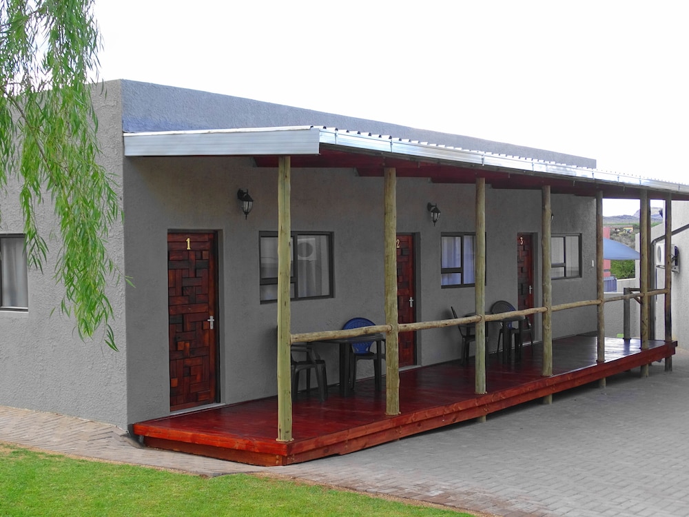 Eden Self Catering Chalets 3/50