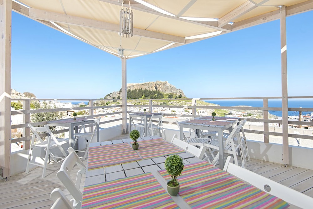 Lindos Harmony Suites 38/50