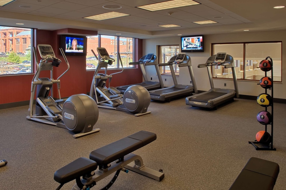 Hampton Inn Suites Saratoga Springs Downtown 27/69