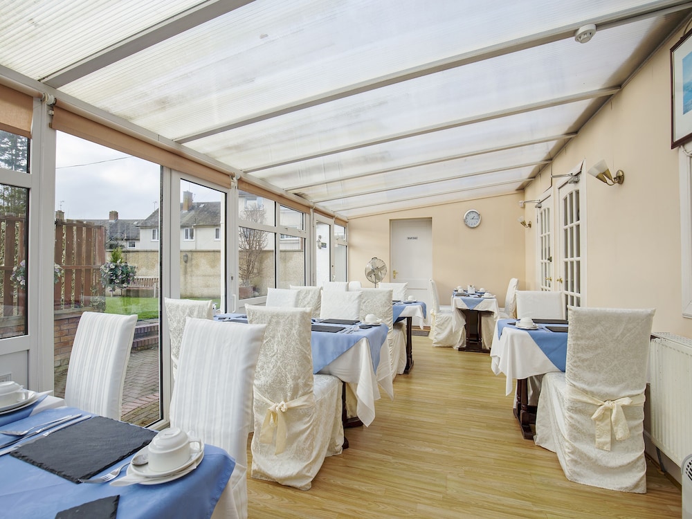 OYO Arden Guest House, Craigmillar Castle Edinburgh 28/43