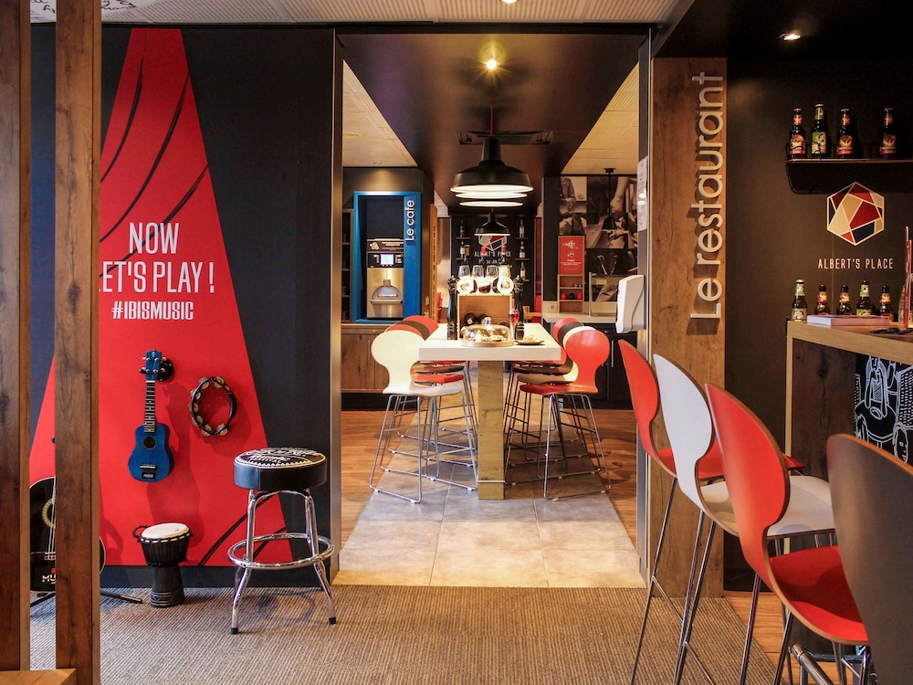 ibis Paris Gennevilliers 53/76