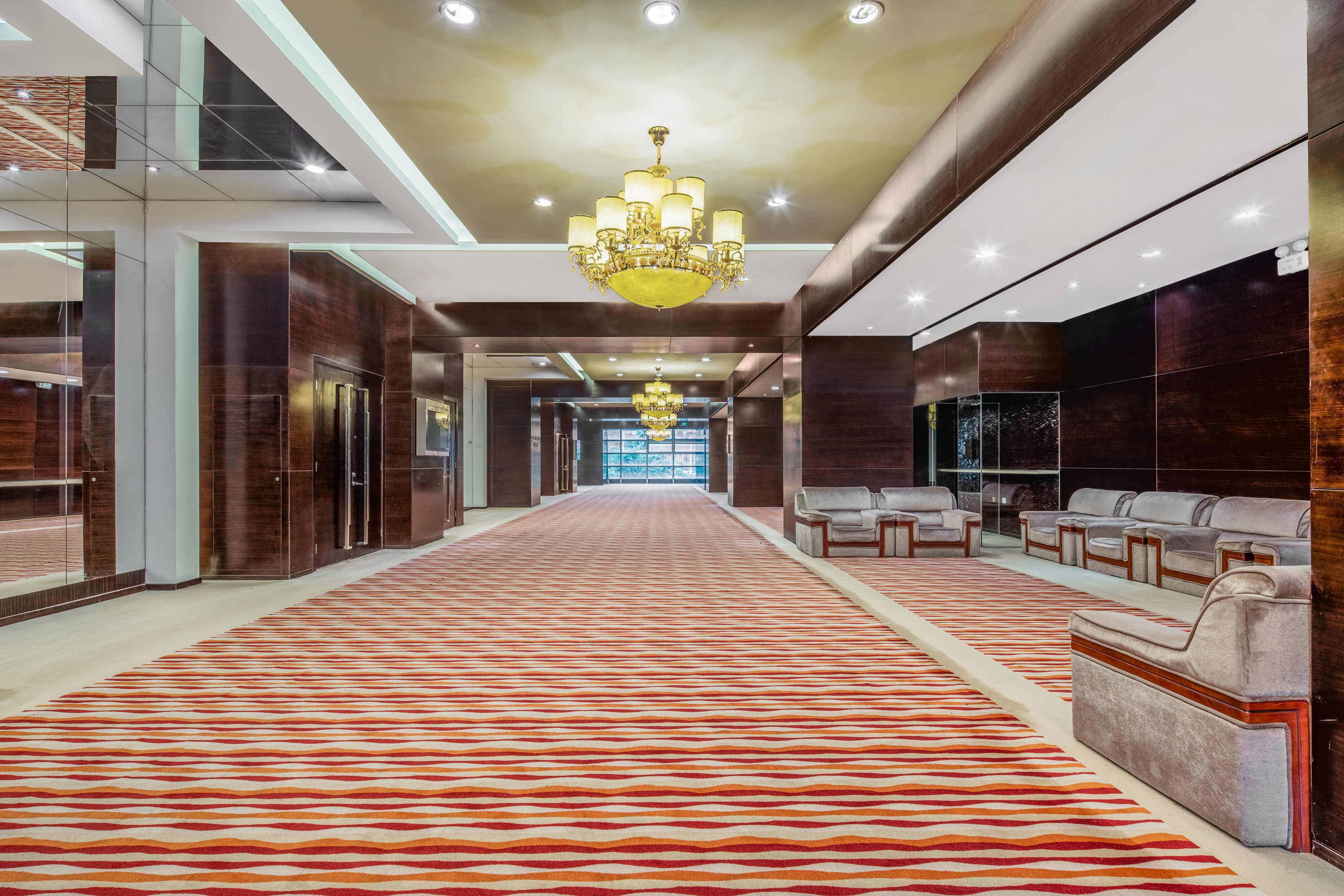 HOLIDAY INN XIAN GREENLAND CENTURY CITY 9/50