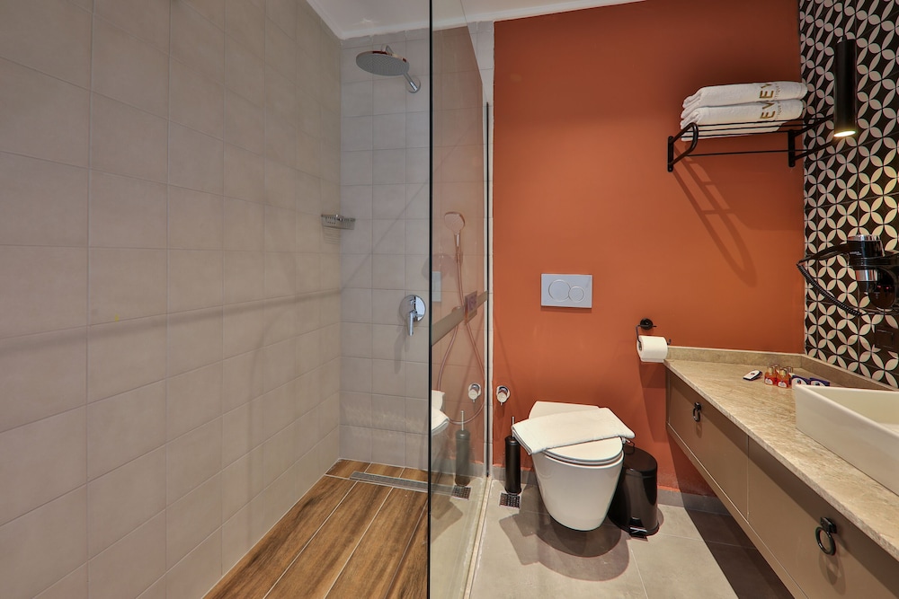 Neva Boutique Hotel 46/50