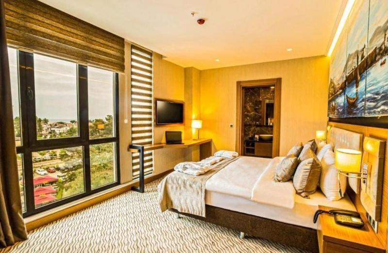 Superior, Triple, 1 Double and 4 Single Beds, Sea View