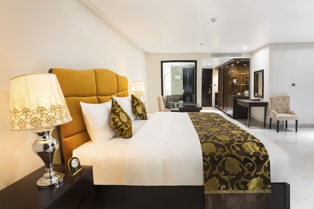 Royal Quang Binh Hotel 39/54