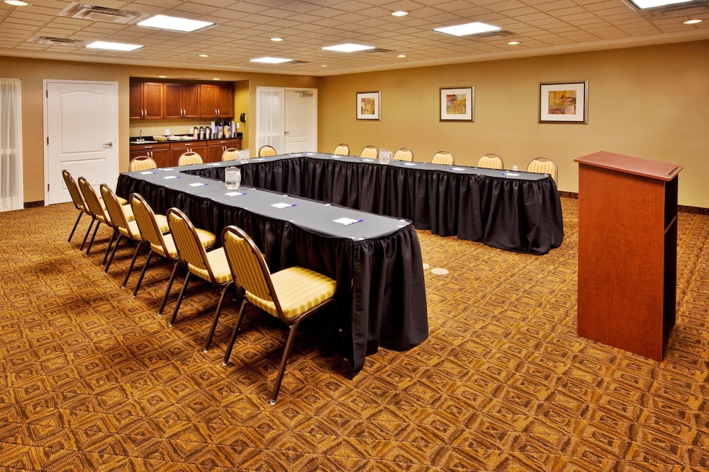 Holiday Inn Express Hotel Suites Crawfordsville 57/65