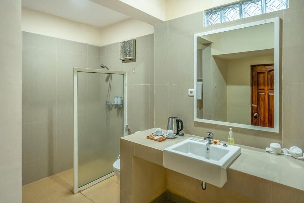 Grand Melka Hotel 26/27