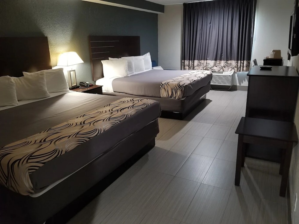 2 Double Beds - Smoking