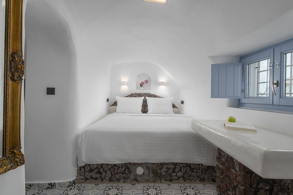 SUITE, KING BED, SEA VIEW, HOT TUB