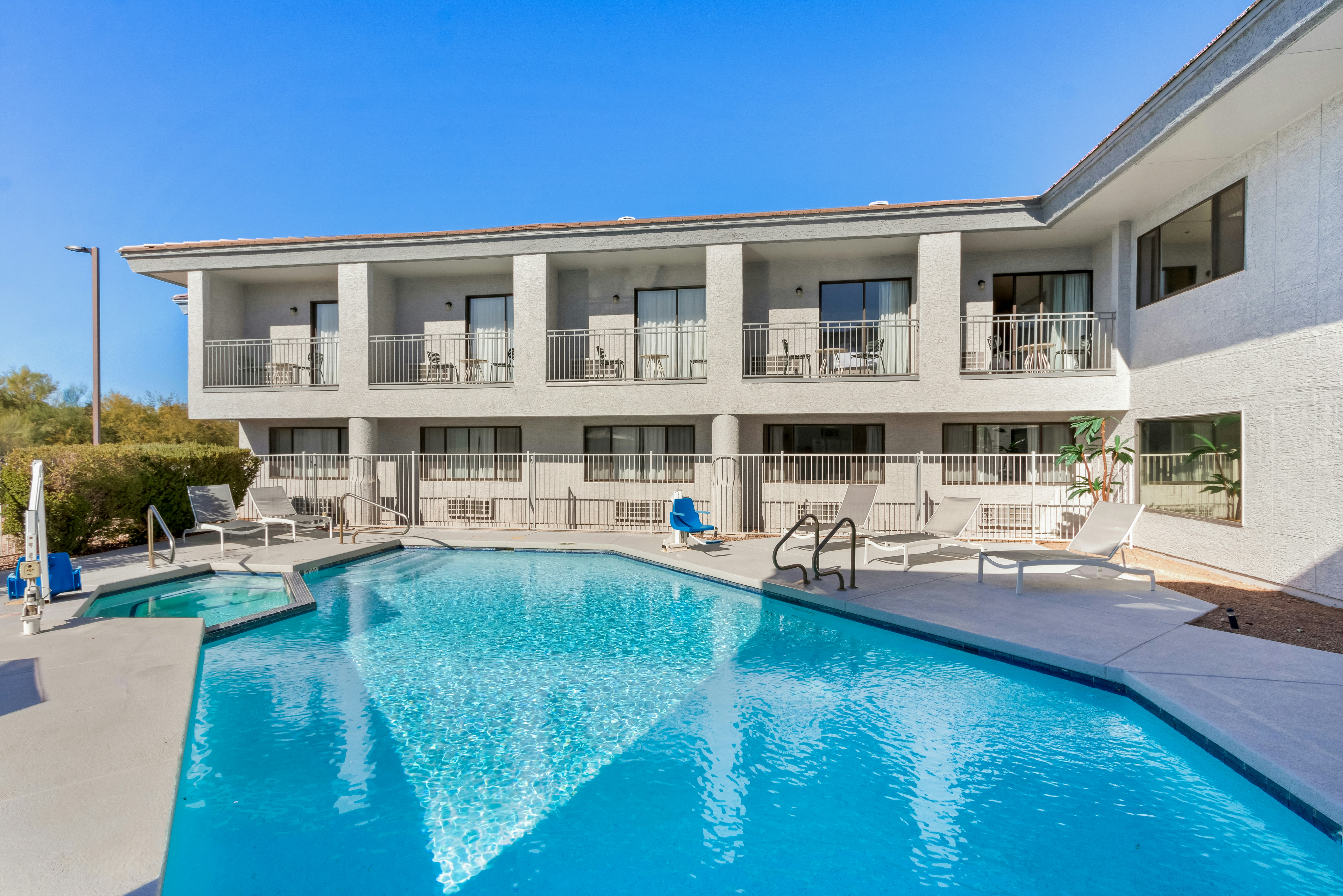 Spark by Hilton Fountain Hills Scottsdale 1/15
