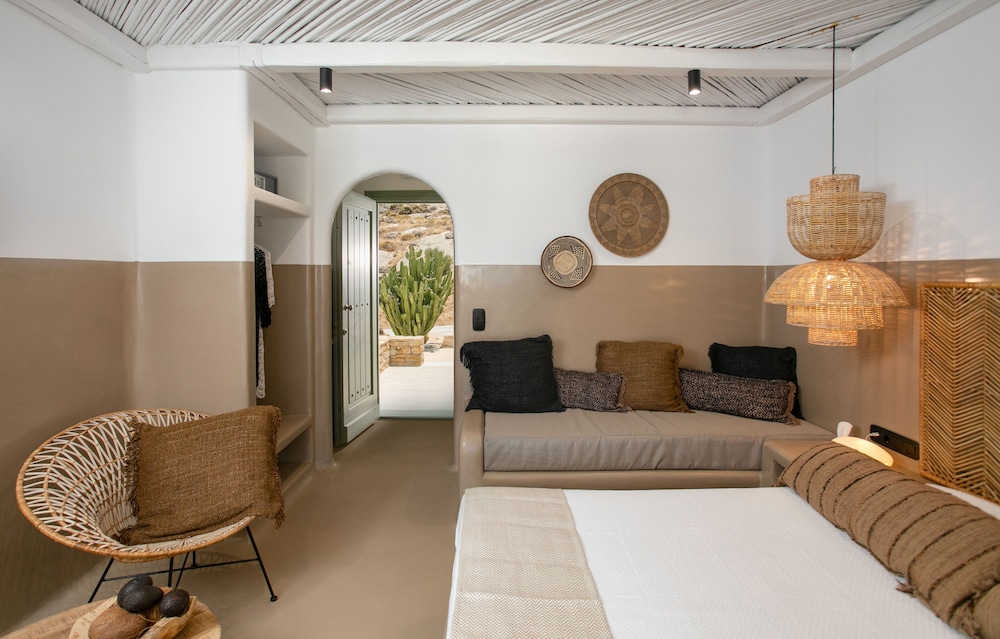 Naxos Euphoria Suites 17/69