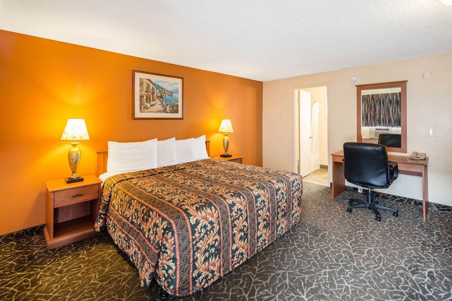 Howard Johnson by Wyndham Spokane 8/25