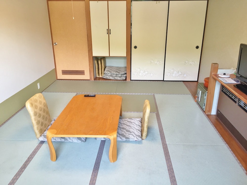 Ogotoso 6/52