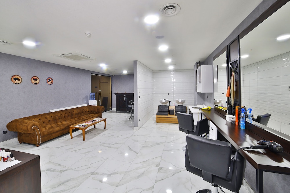 Ibis Styles Istanbul Bomonti 11/70