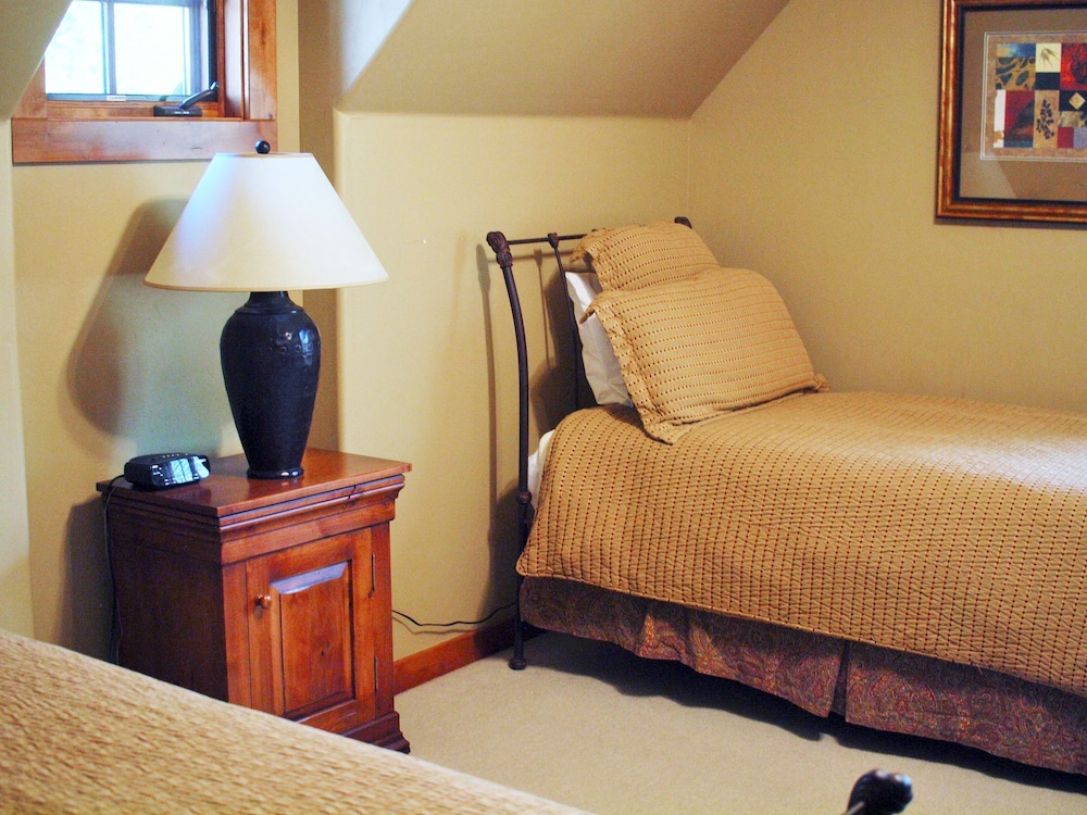 Tamarack Resort 20/50