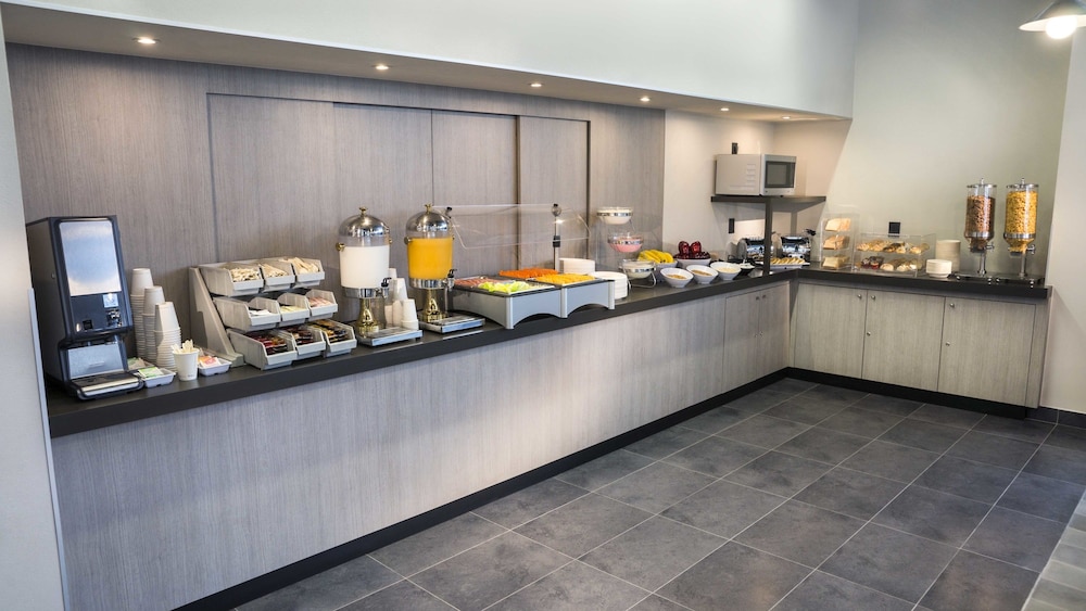 City Express Plus by Marriott Patio Universidad 21/26