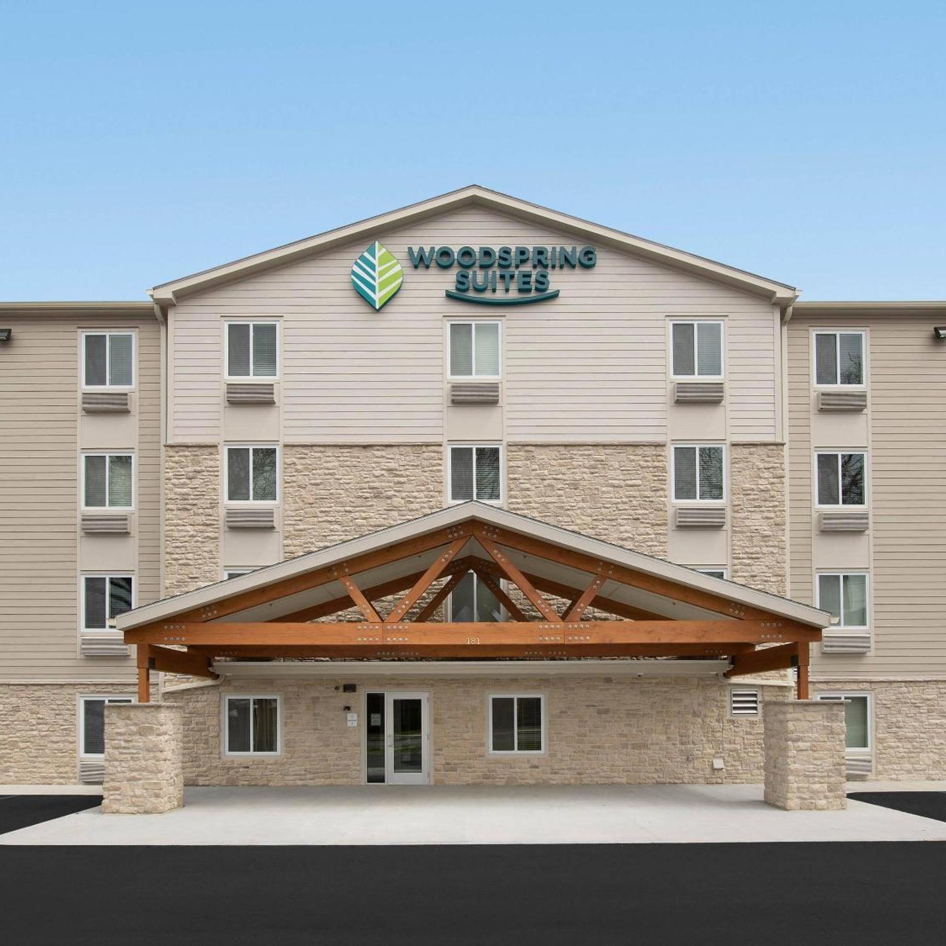 WoodSpring Suites Cleveland North 2/30