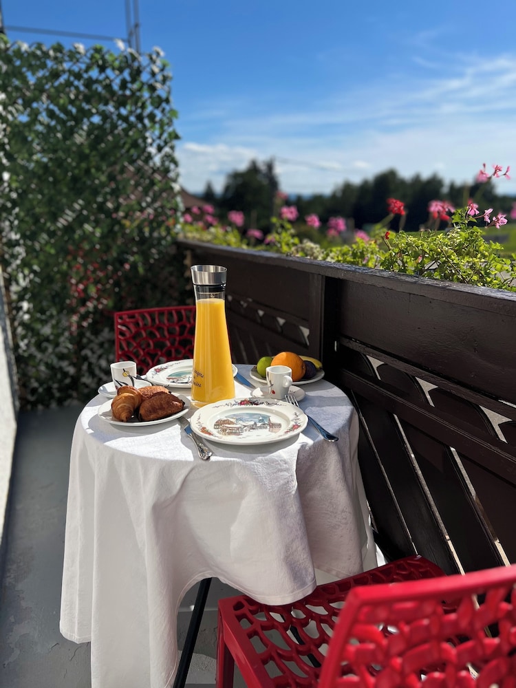 LOGIS HOTEL DES ROCHES 47/60