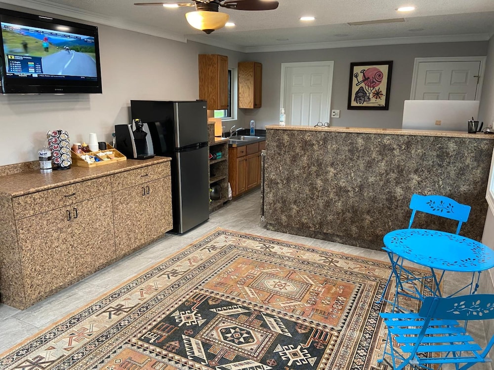 American Inn And Suites 20/47