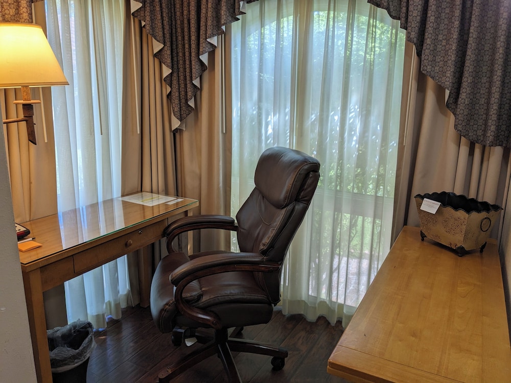 Los Gatos Garden Inn Hotel 26/50