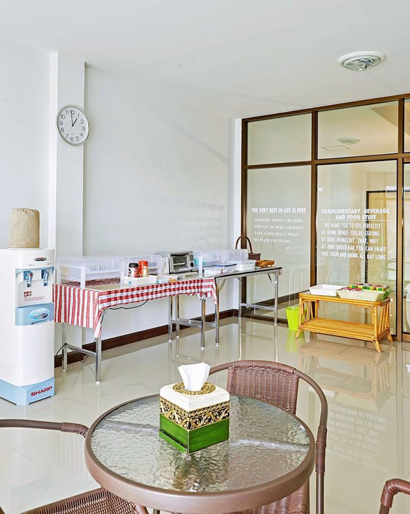 Chez Bure - Bure Homestay 10/76