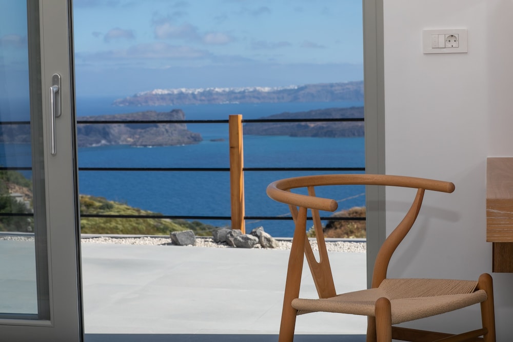 Melidonia Suites 36/49
