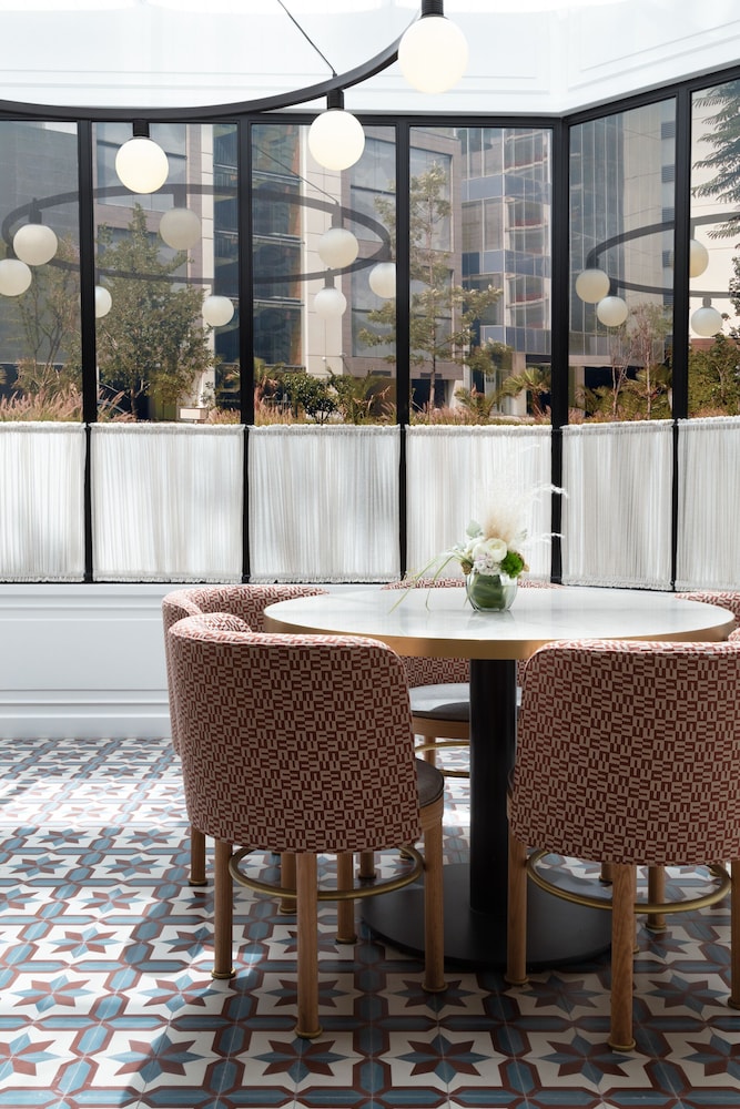 The Alest Hotel 38/45