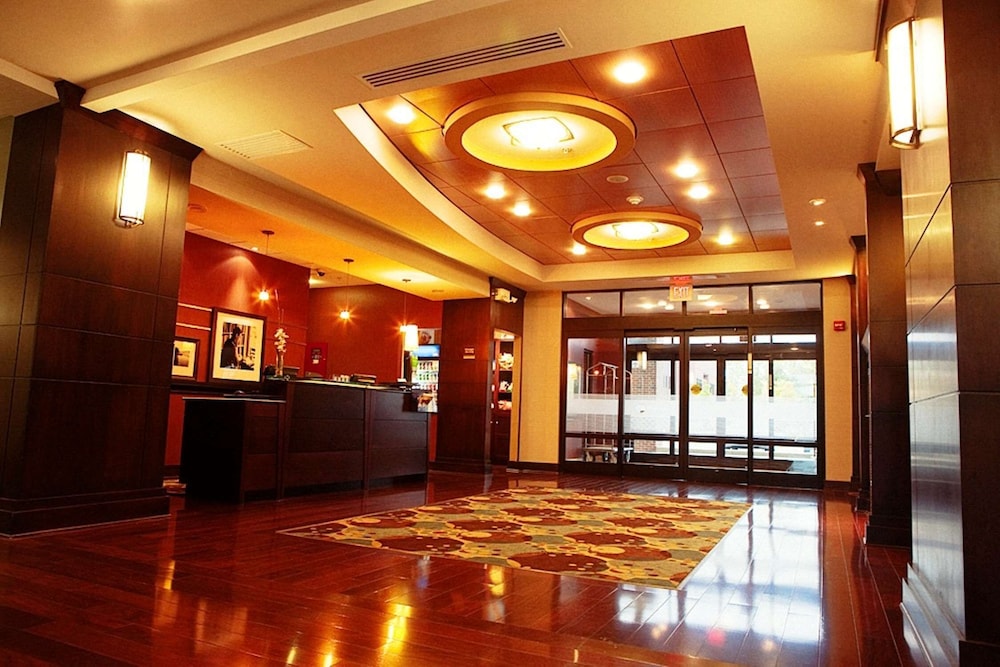 Hampton Inn Suites Detroit Canton 11/89