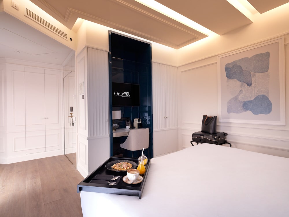 Only YOU Hotel Valencia (ex Ayre Astoria Place) 28/72