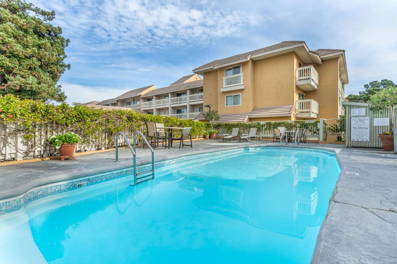 Best Western Plus Monterey Inn 29/46
