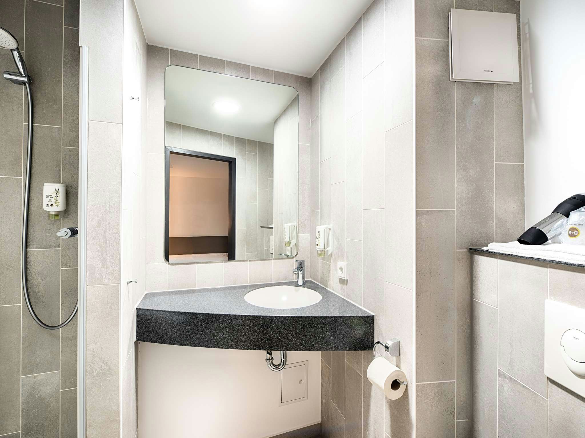B&B Hotel Kaiserslautern 50/50